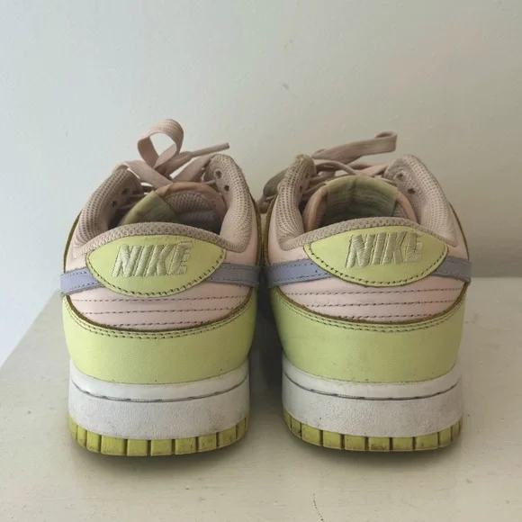 Nike Dunks Women Size 9 - Picture 4 of 4